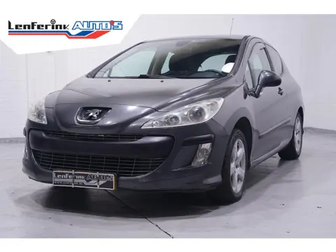 Peugeot 308 1.6 VTi XS airco navigatie cruise-controle trekhaak 16"-lmv panodak apple-carplay