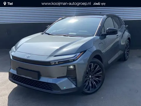 Toyota C-HR+ — Actieradius (WLTP) 507 km Executive AWD 77 kWh 343PK Nieuw uit voorraad leverbaar Inr