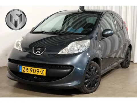 Peugeot 107 1.0-12V XR