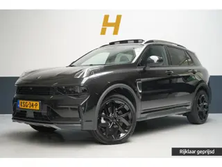 Lynk & Co 01 1.5 | Zwart optiek | Panoramadak | Camera | Navigatie | Memory | Lm velgen