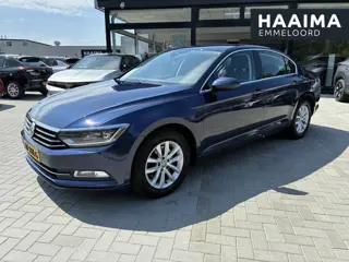 Volkswagen Passat 1.8 TSI Business Edition R Automaat | Climate control | Achteruitrij camera | Navi