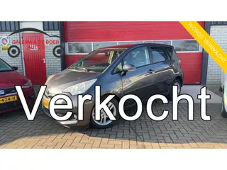 Toyota Verso-S 1.3 VVT-i Dynamic AUTOMAAT / 1STE EIG / DEALER OH / PANORAMADAK / TREKHAAK / CAMERA /
