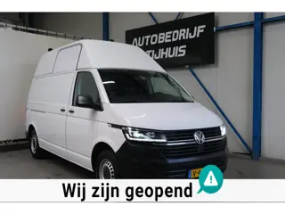 Volkswagen Transporter 2.0 TDI L2H2 30 - Airco, Cruise, PDC, Carplay, Inrichting, Trekhaak.