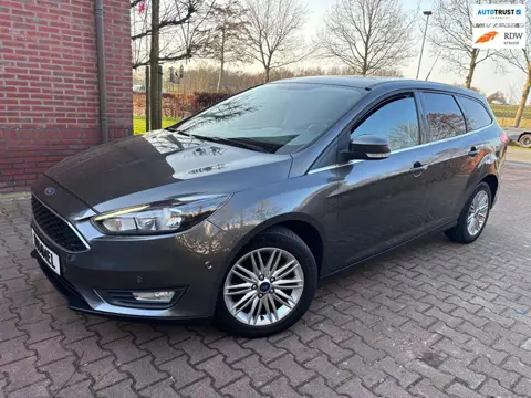 Ford Focus Wagon 1.0 EcoBoost Titanium Business