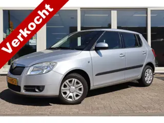 Škoda Fabia 1.4-16V Ambiente, Climate, Cruise, PDC A, Prijs Is Rijklaar Inclusief Nieuwe APK