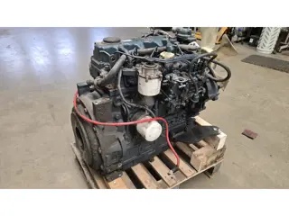 Kubota V3300