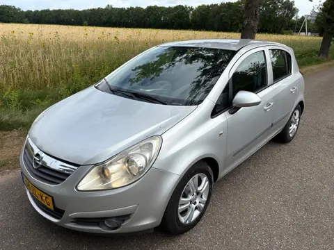 Opel Corsa 1.4-16V Enjoy Apk/Automaat/N.A.P./Trekhaak/LM