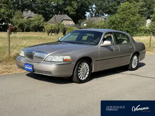 Lincoln Towncar