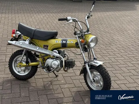 Honda ST70 Dax