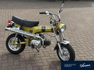 Honda ST70 Dax