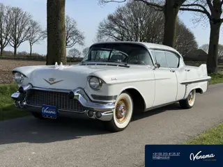Cadillac Sedan de ville