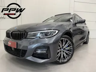 BMW 3 Serie Touring 330e M-Sport PANO/LASER/HEAD-UP/CAMERA/ACC/SFEER/M-SPORTSTOELEN/KEYLESS/18"/CARP