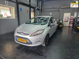 Ford Fiesta 1.25 Limited NAP!! Lage KM!!