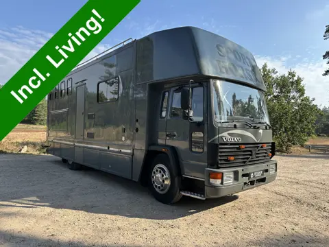 Volvo FL6 14T 4-paards paardenvrachtwagen LIVING (bj 1992)