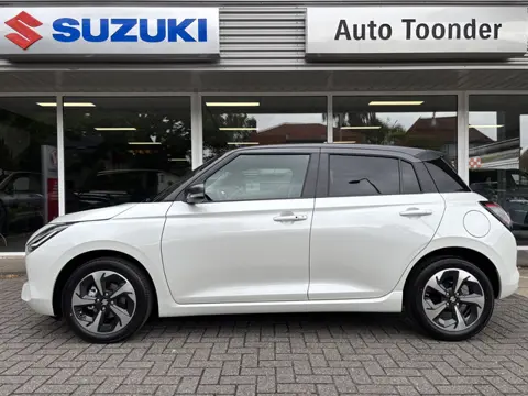Suzuki Swift 1.2 Style Smart Hybrid/Black Rhino Pakket