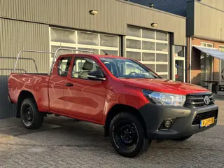 Toyota Hilux 2.4 D-4D-F Xtra Cab Cool Comfort Airco Trekhaak 3500kg trekgewicht Telefoonverbinding P