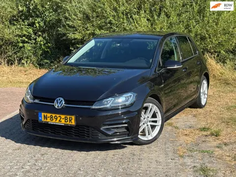 Volkswagen Golf 1.5 TSI Highline Business R / AUTOMAAT/ LED /