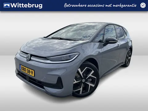 Volkswagen ID.3 Neo Life 50 kWh Navigatie / Camera / Stoelverwarming / Clima / LED / 19"LM velgen Ri
