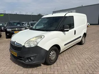 Opel Combo 1.3 CDTi L1H1 ecoFLEX Edition - START NIET