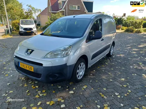 Peugeot Partner 122 1.6 HDI L1 XT Profit +
