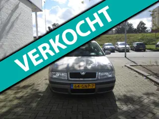 Skoda Octavia Combi 1.6 Démarrage