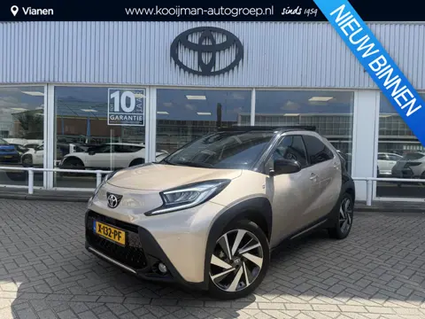 Toyota Aygo X 1.0 VVT-i MT Premium met Cabriodak, JBL, All season, 1e eigenaar, NL auto, slechts 348