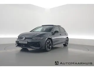 Volkswagen Golf 8.5 - 1.5 eTSI 150PK R-Line DSG | MY25 | Pano | HUD | IQ. Light | Stoel- Stuurverw. 