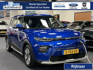 Kia e-Soul ExecutiveLine 64kWh 204PK Automaat | SOH 100% | Leder | Navigatie | Head-Up display | Sch
