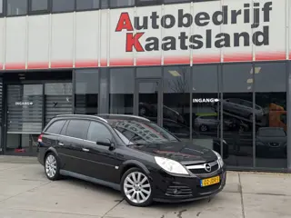 Opel Vectra Wagon 2.2-16V Executive - Stoelverwarming - Trekhaak - Leder