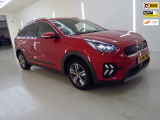 Kia Niro 1.6 GDi Hybrid DynamicPlusLine+Vol-Leder+breed-Navigatie+camera+stoel&stuur-verw+ = SUPER !