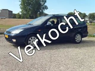 Ford FOCUS Wagon 1.6-16V Futura (bj 2004)