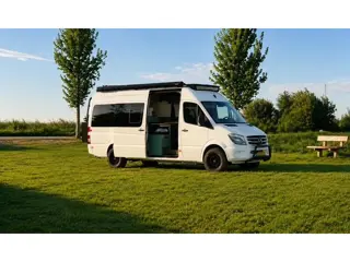 Mercedes-Benz Sprinter Camper – Unieke Custom Build – Zeer compleet – Offroad uitvoering