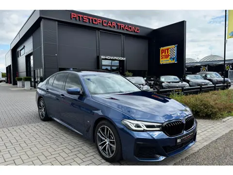 BMW 5-serie 530e xDrive M-Sport, Pano, Camera, Adaptieve cruise, Gedocumenteerd!