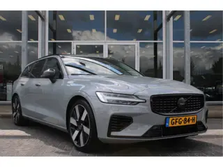 Volvo V60 T8 455PK Automaat Plug-in hybrid AWD Ultra Dark | Head-up | Schuif/kanteldak | Trekhaak | 