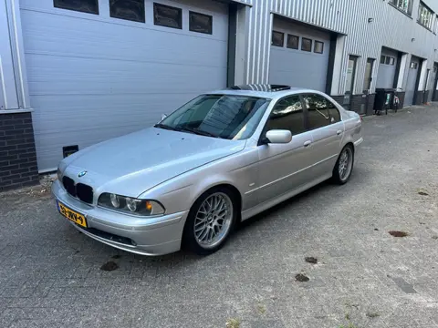 BMW 5-serie 530i! LPG! M-Pakket! AUTOMAAT! Schuifdak! Leder!