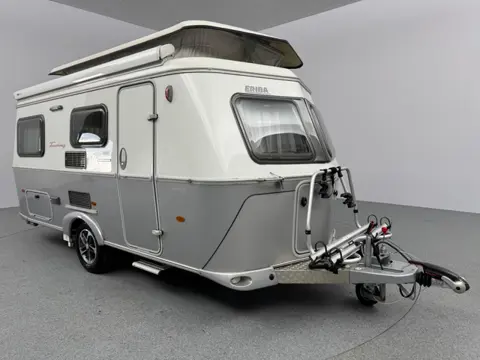 Eriba Touring Troll 542 60 Edition Cassetteluifel Mover