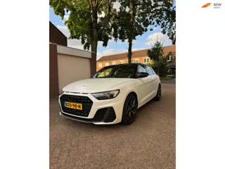Audi A1 SPORTBACK 35 TFSI S edition