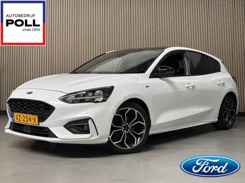Ford Focus 125pk EcoBoost ST Line Navi Camera Adap Cruise Winter & Parking pack 18" Zwart Dak 5drs D