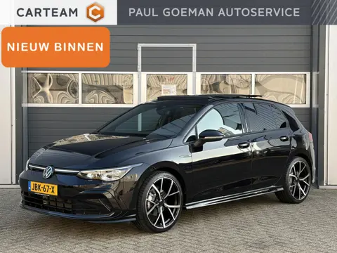 Volkswagen Golf 1.5 eTSI R-Line Business | Pano | Stoel verwarming | LED | Climate |