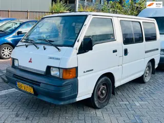Mitsubishi L 300 2.0i L 244