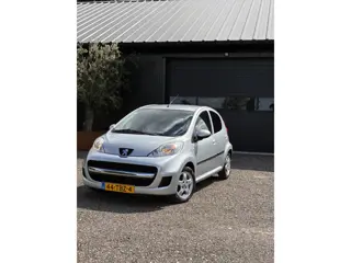 Peugeot 107 1.0-12V Black & Silver AIRCO ELEK. RAMEN