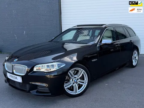 BMW 5-serie Touring M550xd INDIVIDUAL/PANO/LEDER/360/ALCANTARA/HEAD-UP