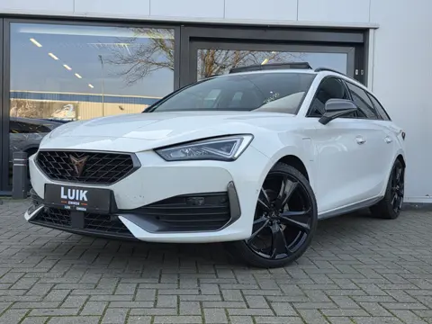 CUPRA Leon Sportstourer 1.4 e-Hybrid Black Edition + PANO DAK + FULL LINK