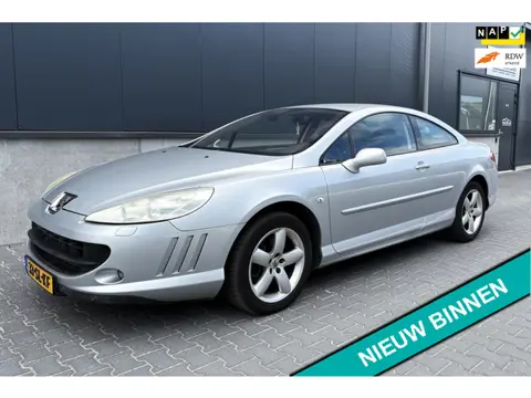 Peugeot 407 Coupé 2.2-16V Référence