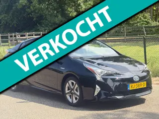Toyota Prius 1.8 First Edition /Navi/Camera/Xenon/Stoelverwarming/