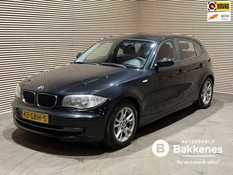 BMW 1-serie 116i Business Line | Airco | Leder