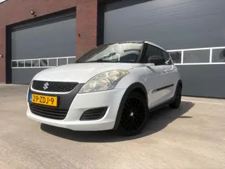 Suzuki Swift 1.2 Bandit EASSS Airco 17Inch 4-Deurs Parelmoer Wit Isofix