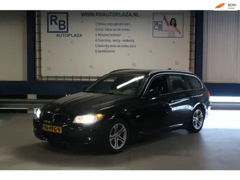 BMW 3-serie Touring 318i Business Line / NAP / * NIEUW MODEL * ! ! !