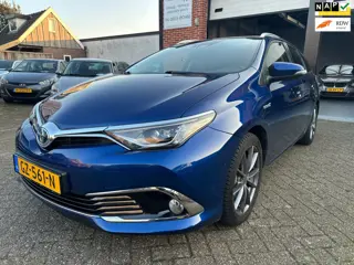 Toyota Auris Touring Sports 1.8 Hybrid Lease pro AUTOMAAT-PDC-CLIMA-NAVI-CRUISE