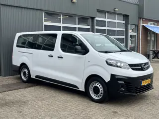 Opel Vivaro-e Combi L3H1 75 kWh 100% Elektrische Rolstoel 9-Persoons Laadklep CDT systeem Invalide A
